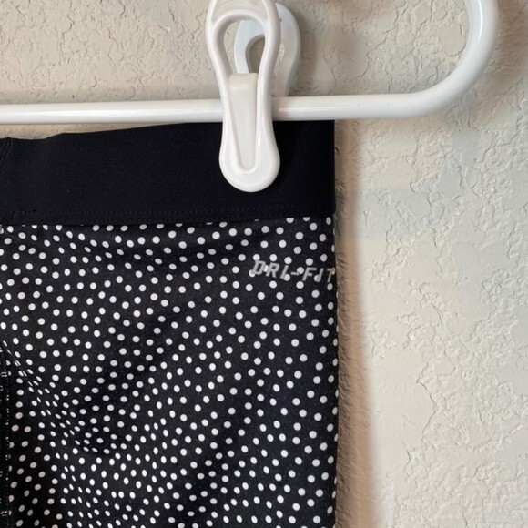 Nike Pro Hyperwarm Black & White Polka Dot Compression Tights - Size XS. EUC - Picture 4 of 5